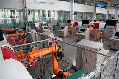 山東勞動(dòng)職業(yè)技術(shù)學(xué)院 工業(yè)機(jī)器人訂單班，精準(zhǔn)對(duì)接企業(yè)需求，引領(lǐng)技術(shù)開發(fā)新篇章